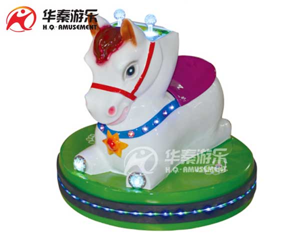 小猴碰碰車      